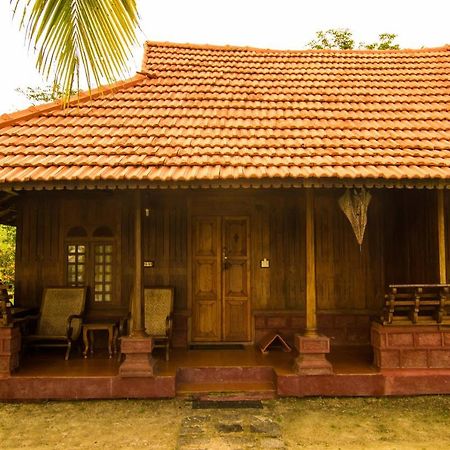 Kochi Kondai Lip Backwater Heritage Resort מראה חיצוני תמונה