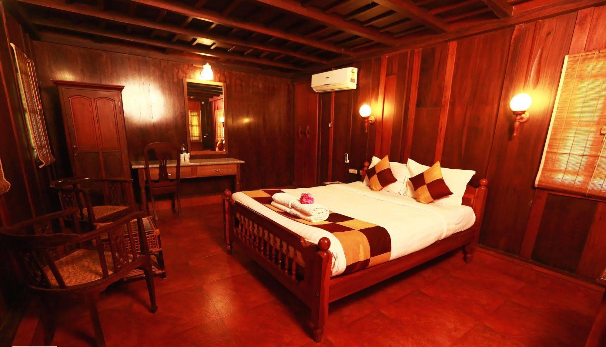 Kochi Kondai Lip Backwater Heritage Resort מראה חיצוני תמונה