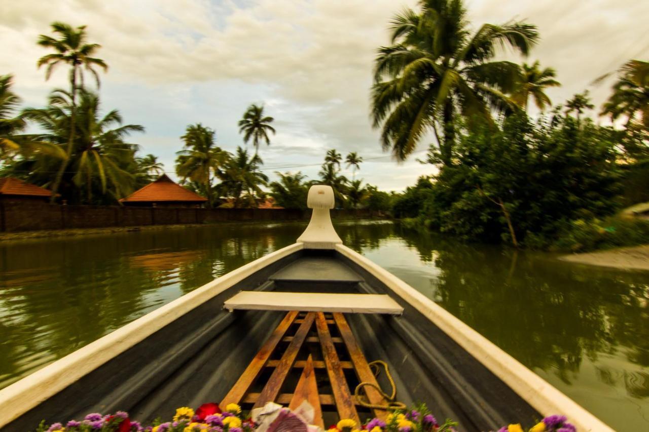 Kochi Kondai Lip Backwater Heritage Resort מראה חיצוני תמונה